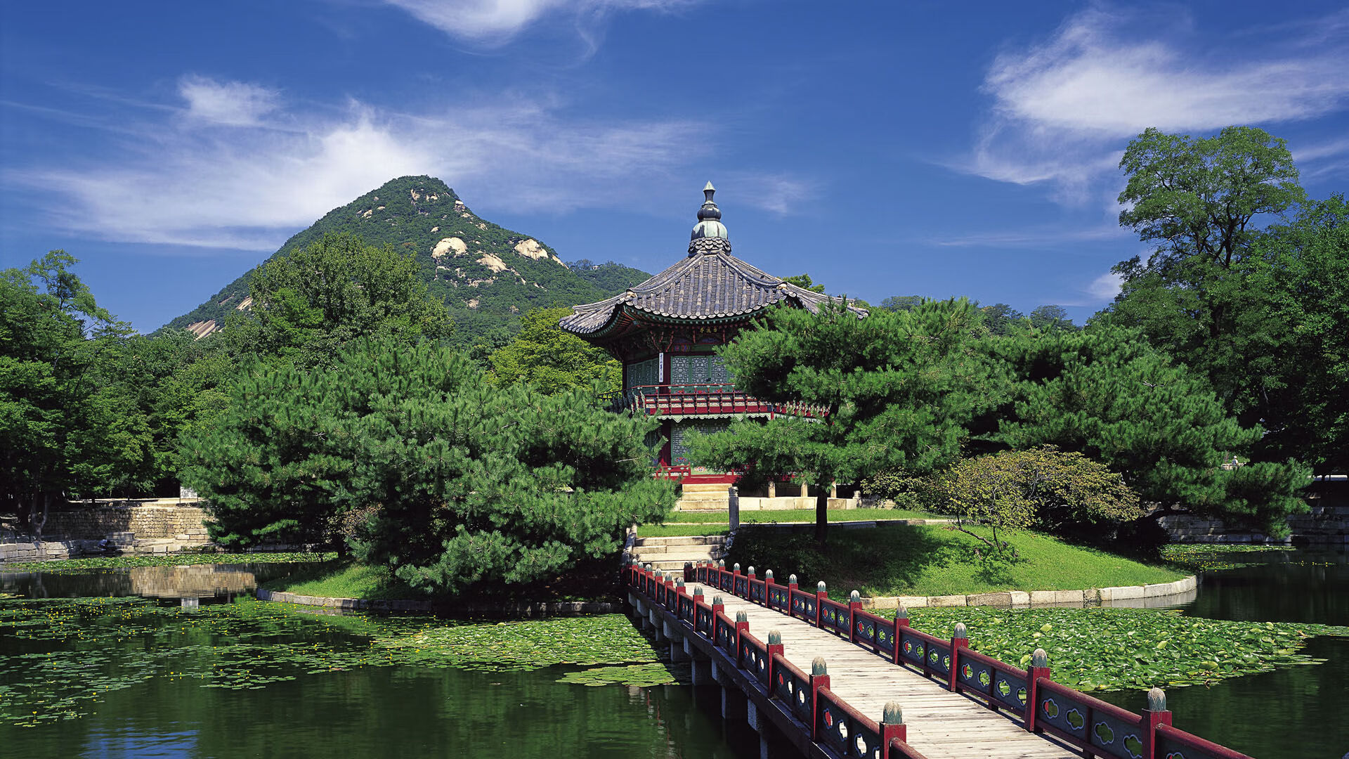 Kaiyun官方登录入口-_瑜伽冥想体验营：身心合一新感受_，瑜伽冥想瑜伽