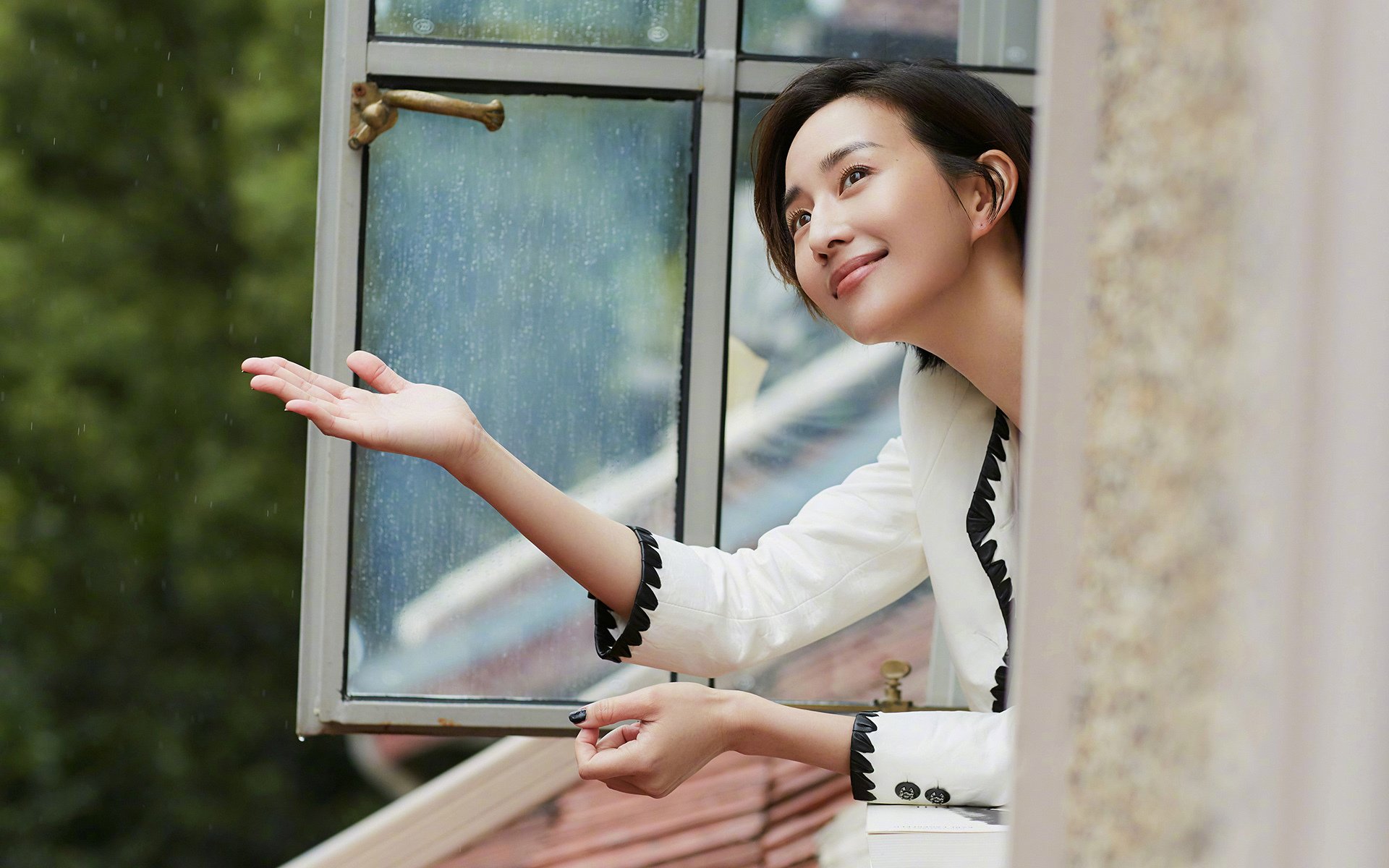 kaiyun.com-皮特·库策泳池内外双重突破，特里库皮斯